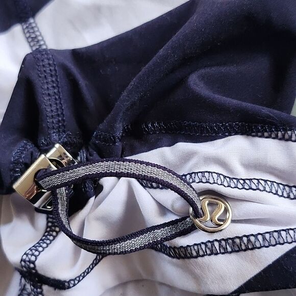 Lululemon Athletica Top - Picture 7 of 8